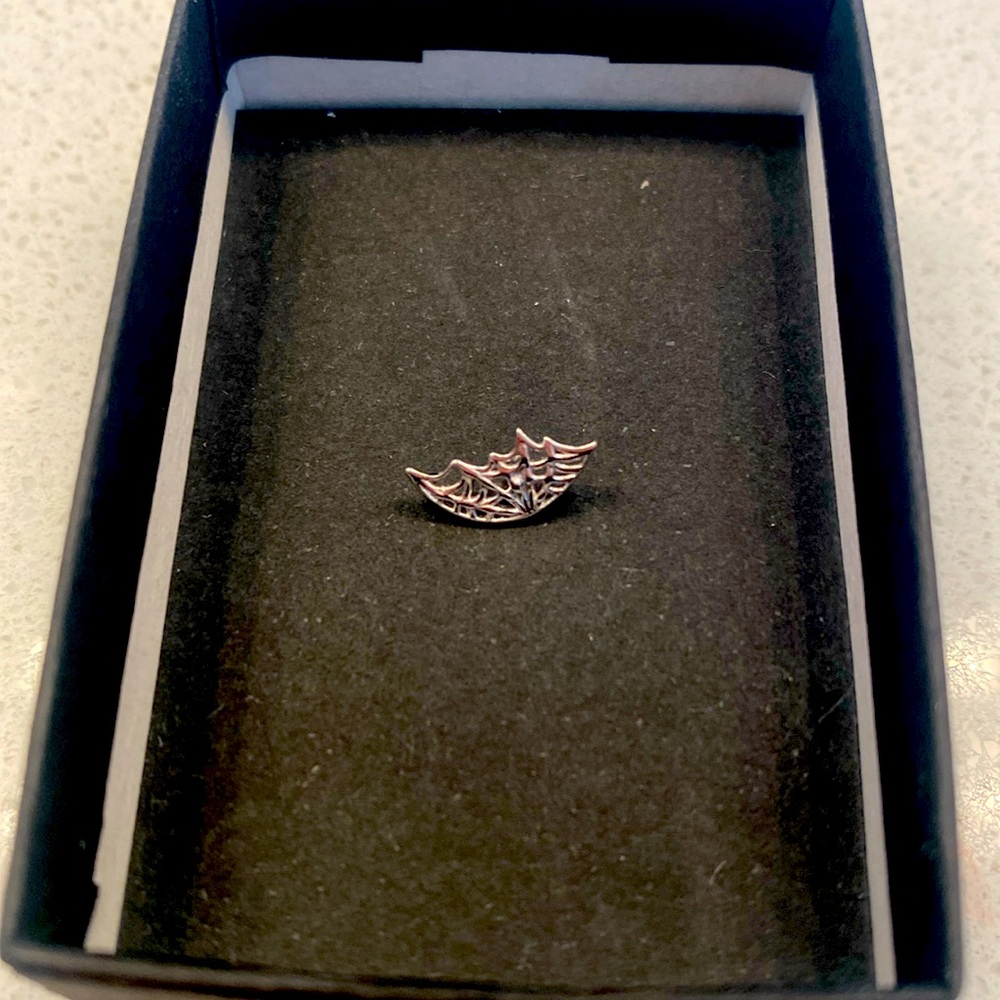 Regal Rose single stud earring